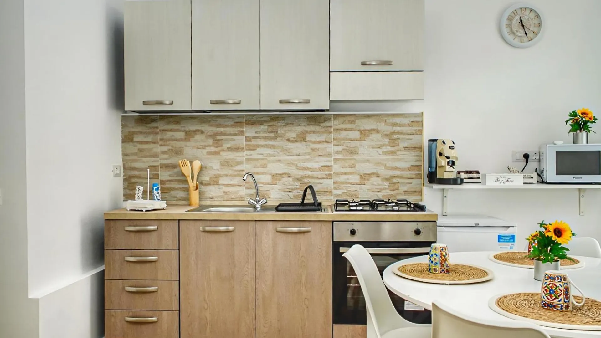 Sunflower Apartment باليرمو